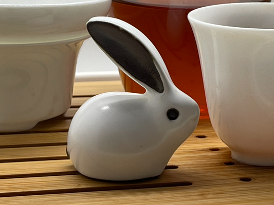 Bunny Tea Pet - Tea Bunny (White Porcelain)