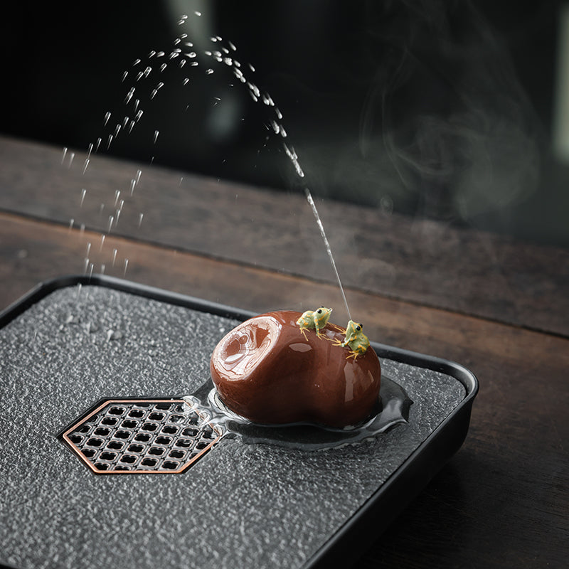 Spitting Frog Tea Pet - Frog on a Bean