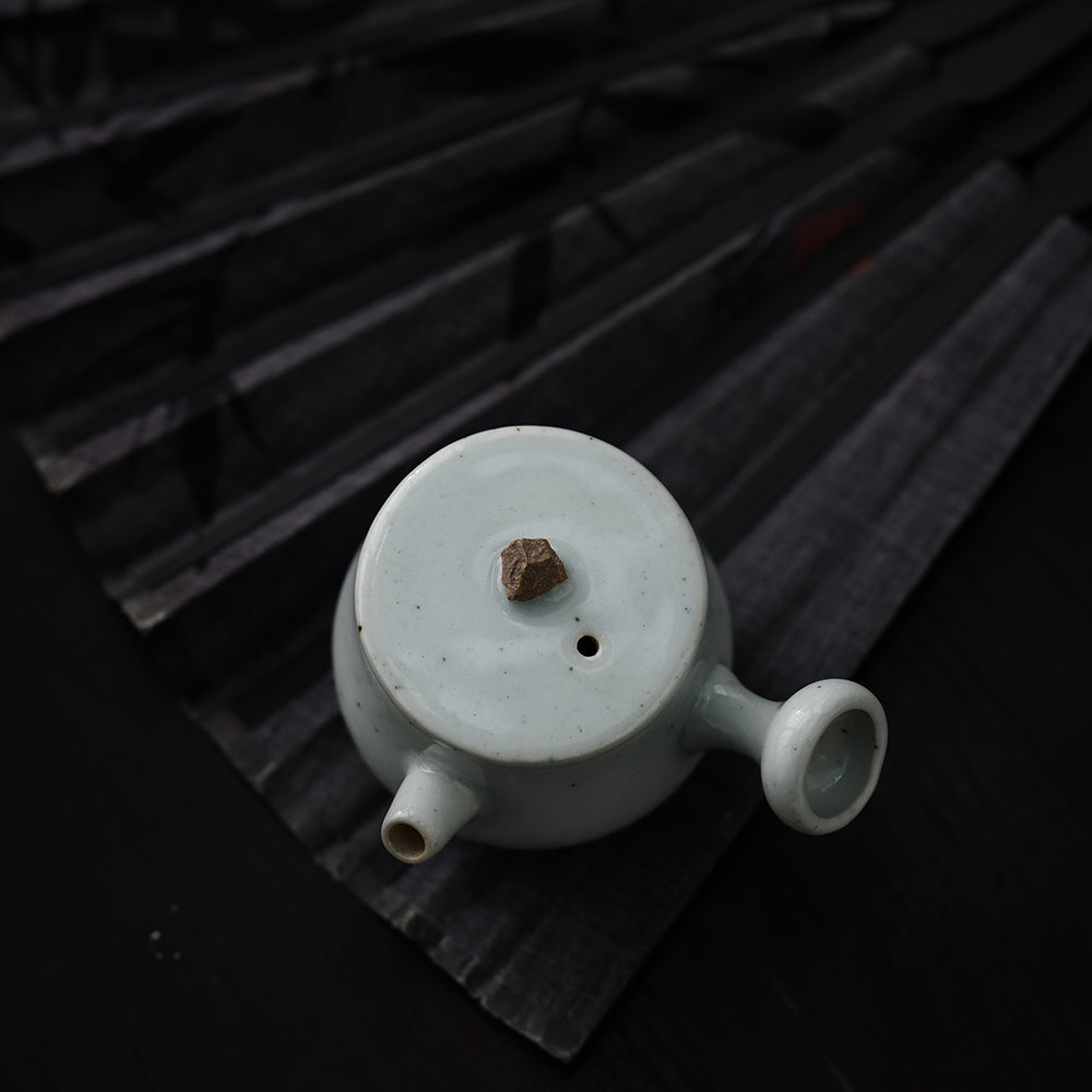 Tiny Teapot Tea Pet